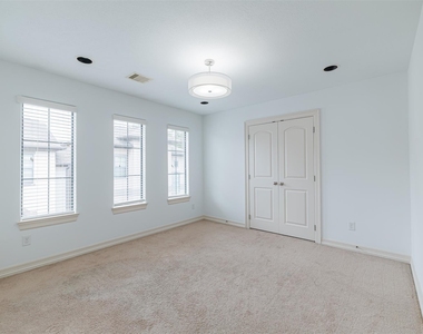 11207 Tramonto Drive - Photo Thumbnail 29