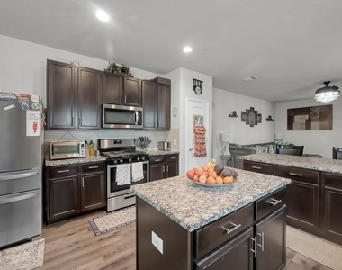 3555 Cannon Drive - Photo Thumbnail 13