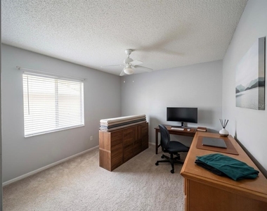 1015 Ocala Woods Lane - Photo Thumbnail 7