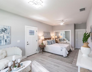 946 Flanders Street - Photo Thumbnail 32