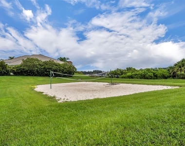 2628 Balforn Tower Way - Photo Thumbnail 40