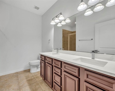 2628 Balforn Tower Way - Photo Thumbnail 19