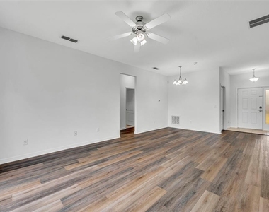 2628 Balforn Tower Way - Photo Thumbnail 10