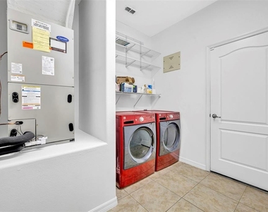 2628 Balforn Tower Way - Photo Thumbnail 25