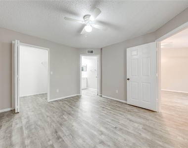 2210 Yankee Place - Photo Thumbnail 9