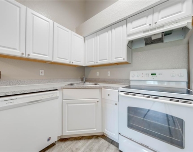 2210 Yankee Place - Photo Thumbnail 4