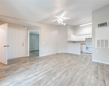 2210 Yankee Place - Photo Thumbnail 7