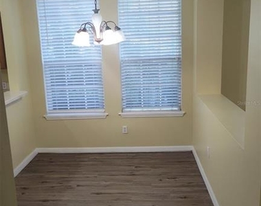 7129 Red Lantern Drive - Photo Thumbnail 7