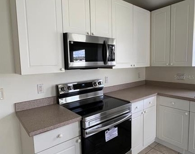 2885 Oconnell Drive - Photo Thumbnail 10