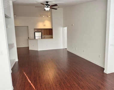 13028 Plantation Park Circle - Photo Thumbnail 2