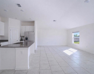 9347 Revere Avenue - Photo Thumbnail 7
