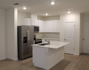 588 Preston Cove Drive - Photo Thumbnail 1