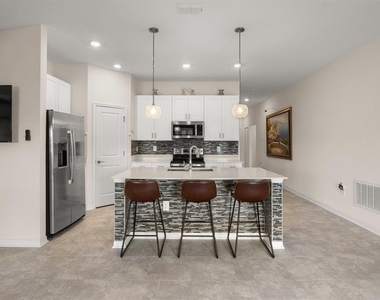 287 Inman Boulevard - Photo Thumbnail 8