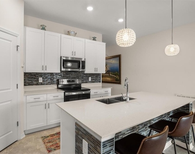 287 Inman Boulevard - Photo Thumbnail 10