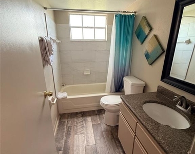 2490 Sweetwater Club Circle - Photo Thumbnail 6