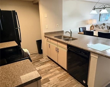 2490 Sweetwater Club Circle - Photo Thumbnail 10