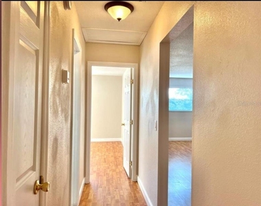 209 Avenue B Se - Photo Thumbnail 10