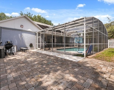 8050 Rural Retreat Court - Photo Thumbnail 32