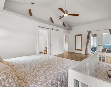 8050 Rural Retreat Court - Photo Thumbnail 14