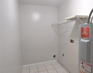 1423 Montana Avenue - Photo Thumbnail 29
