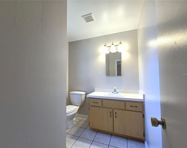 1423 Montana Avenue - Photo Thumbnail 14