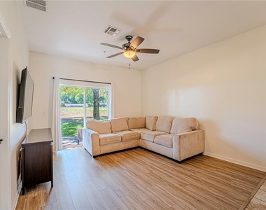 1236 N Fairway Drive - Photo Thumbnail 7
