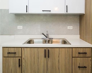 1041b Luis Cordova Chirino Ext. Country Club - Photo Thumbnail 1