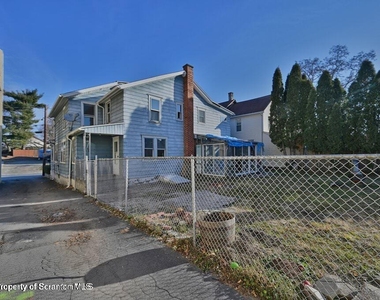 418 E Market Street - Photo Thumbnail 4