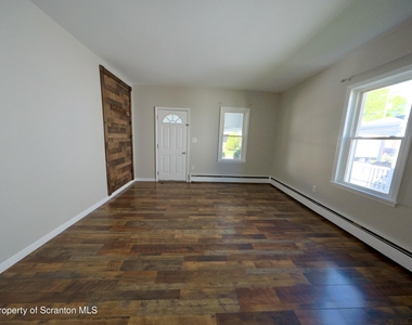 230 Swetland Street - Photo Thumbnail 2