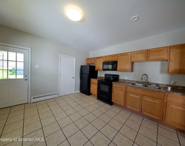 230 Swetland Street - Photo Thumbnail 6