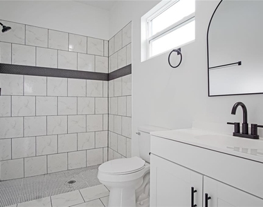 308 Pearl Street - Photo Thumbnail 18