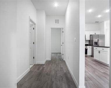 308 Pearl Street - Photo Thumbnail 21