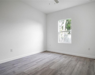 308 Pearl Street - Photo Thumbnail 25