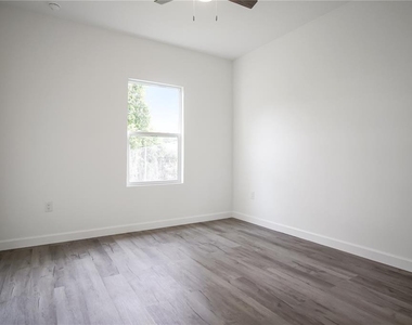 304 Pearl Street - Photo Thumbnail 23