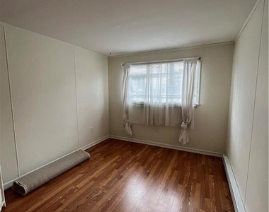 571 3rd Street - Photo Thumbnail 5