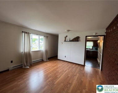 571 3rd Street - Photo Thumbnail 2