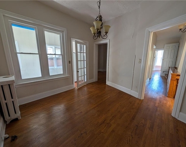 87 Broad Street - Photo Thumbnail 4