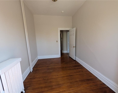 87 Broad Street - Photo Thumbnail 16