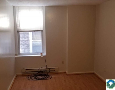 738 E 4th Street - Photo Thumbnail 10