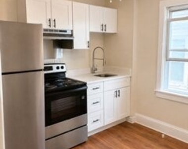 2321 Sycamore Street - Photo Thumbnail 2