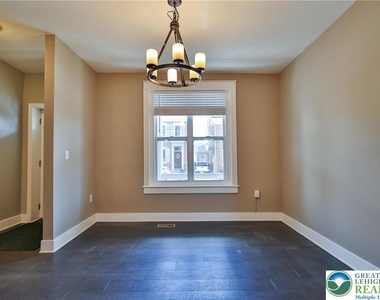 129 Goepp Street - Photo Thumbnail 5