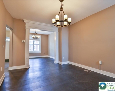 129 Goepp Street - Photo Thumbnail 6