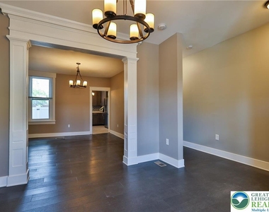 129 Goepp Street - Photo Thumbnail 8
