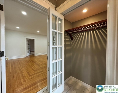 2201 W Gordon Street - Photo Thumbnail 6