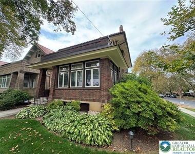 2201 W Gordon Street - Photo Thumbnail 1
