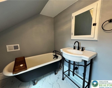 2201 W Gordon Street - Photo Thumbnail 64