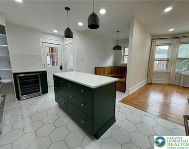 2201 W Gordon Street - Photo Thumbnail 25