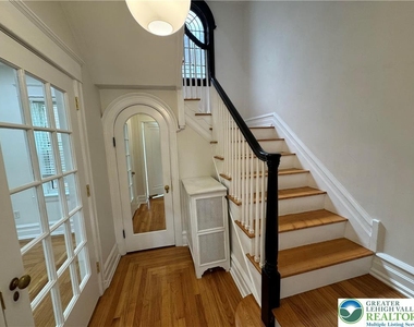2201 W Gordon Street - Photo Thumbnail 32