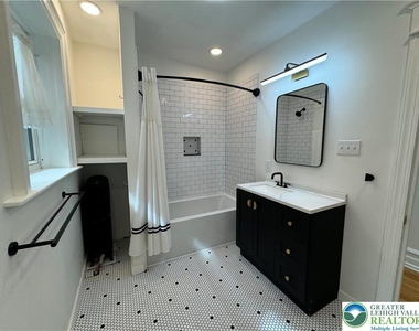 2201 W Gordon Street - Photo Thumbnail 49
