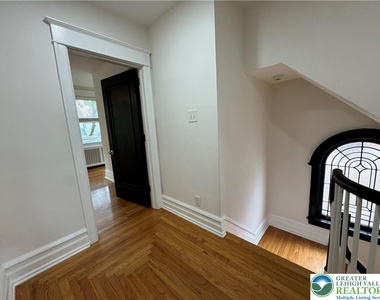 2201 W Gordon Street - Photo Thumbnail 36